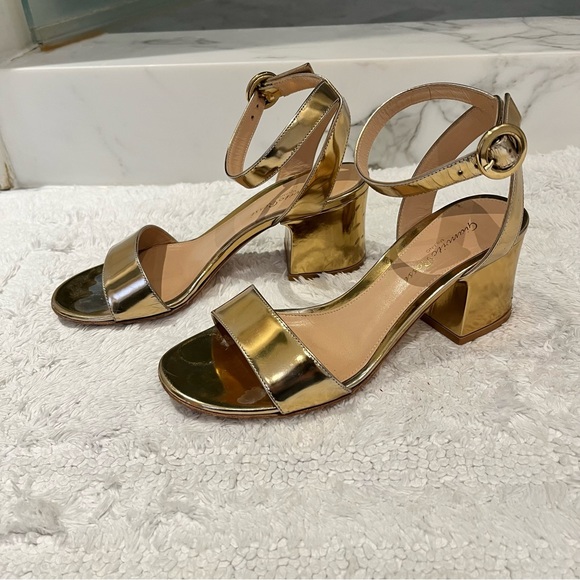 Gianvito Rossi gold sandal size 6.5 - Picture 2 of 4